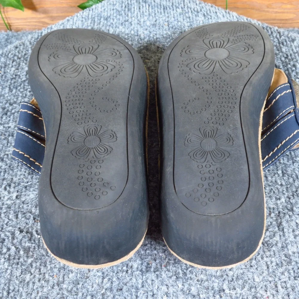 Cliffs by White Mountain Charter Womens Thong Sandal 6.5 Summer Navy Blue Floral